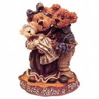 Momma And Poppa McNewbear With Baby Bundles - Boyds Bearstones 227731