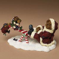 Santa Bear with Jingle, Jangle and Joe... North pole Pastimes - Boyds Bearstones 228439