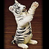 Tiger White Sit Up - Living Stone E00282