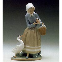 Shepherdess with Ducks - Lladro 01004568