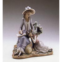 Woman An Girl Sleeping - Lladro 01005085