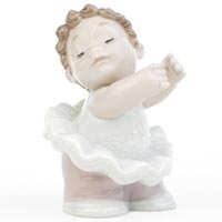 Petite Pose - Nao: Hand Made in Spain by Lladro 5036