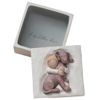 Hug Keepsake Box - Willow Tree 26609